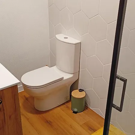 Neuf Idealement Place Avec Terrasse Et Jardin *