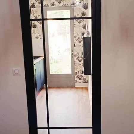 Daire Neuf Idealement Place Avec Terrasse Et Jardin *