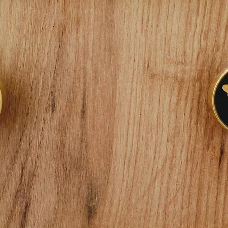 Neuf Idealement Place Avec Terrasse Et Jardin Daire *